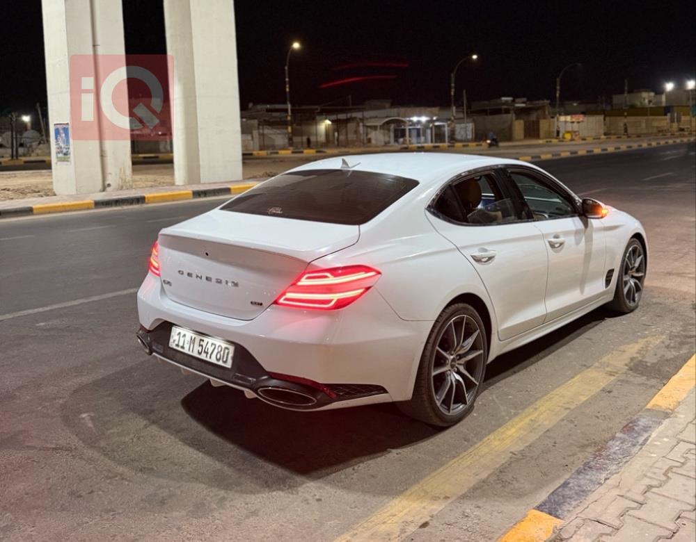 جێنسس G70